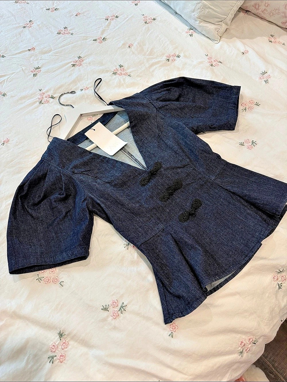 NWT Zara Z1975 Frog Clasp Denim Top Blue